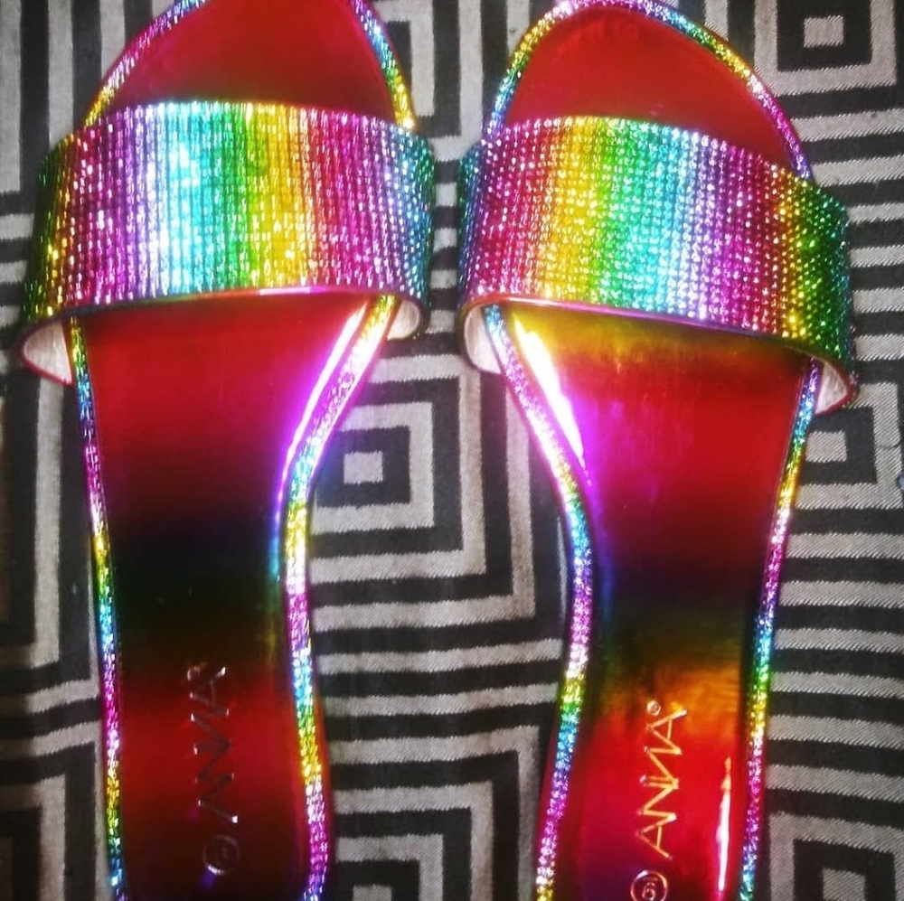 Multicolor Slip On Toe Band Rhinestone Detailed Sa - Picture 2 of 4